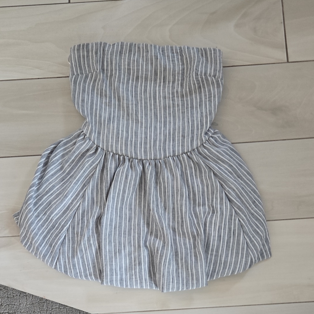 Urban Outfitters Gray and White Striped Top